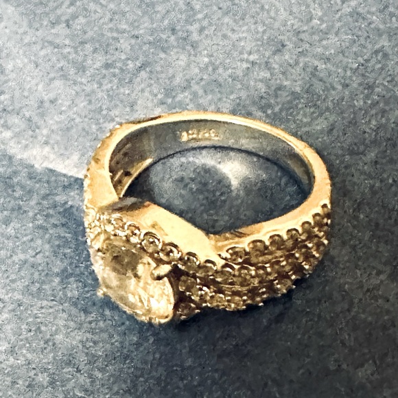 Cubic Zirconia ring with pave CZs in sterling silver- size 7 - Picture 3 of 8